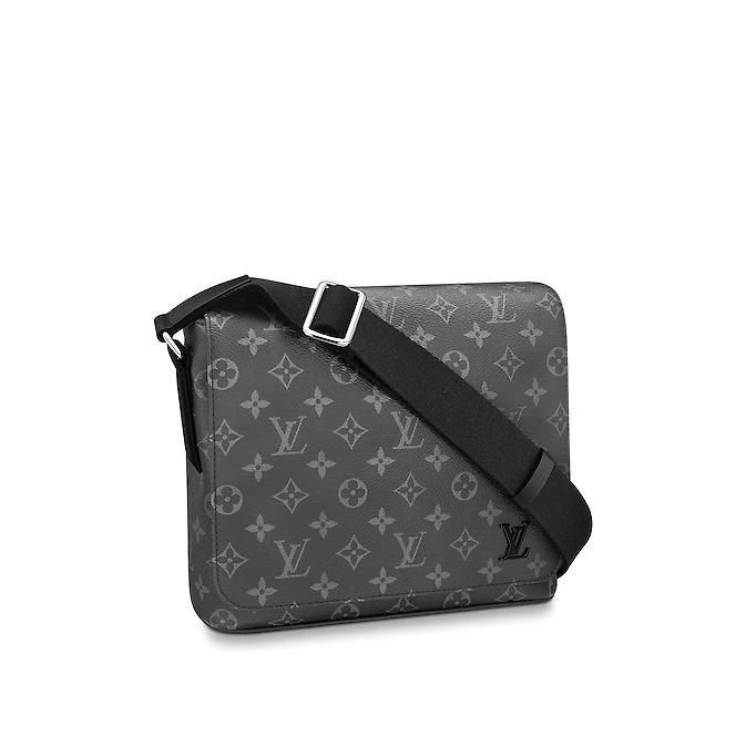 Louis Vuitton District PM M44000