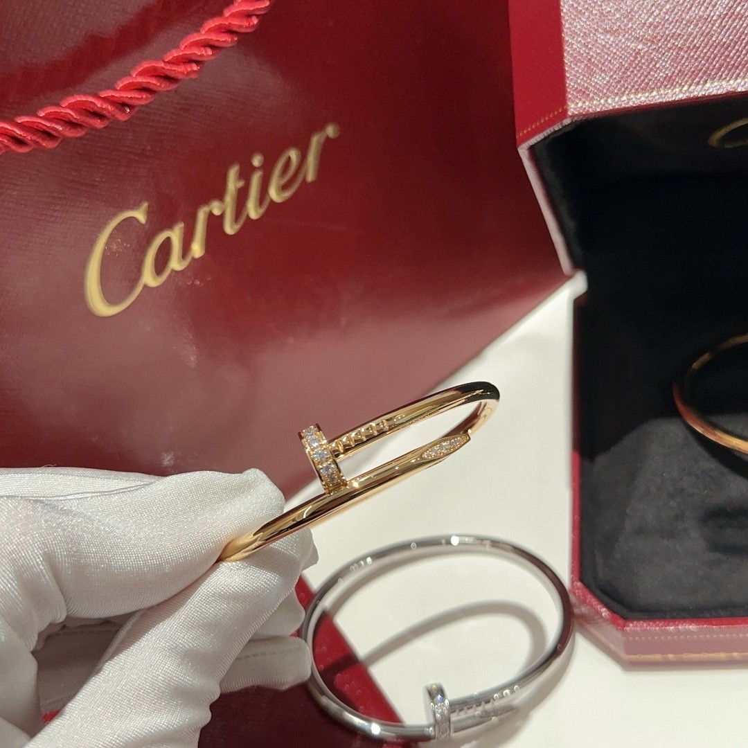 Cartier Diamond Juste un clou Bracelet