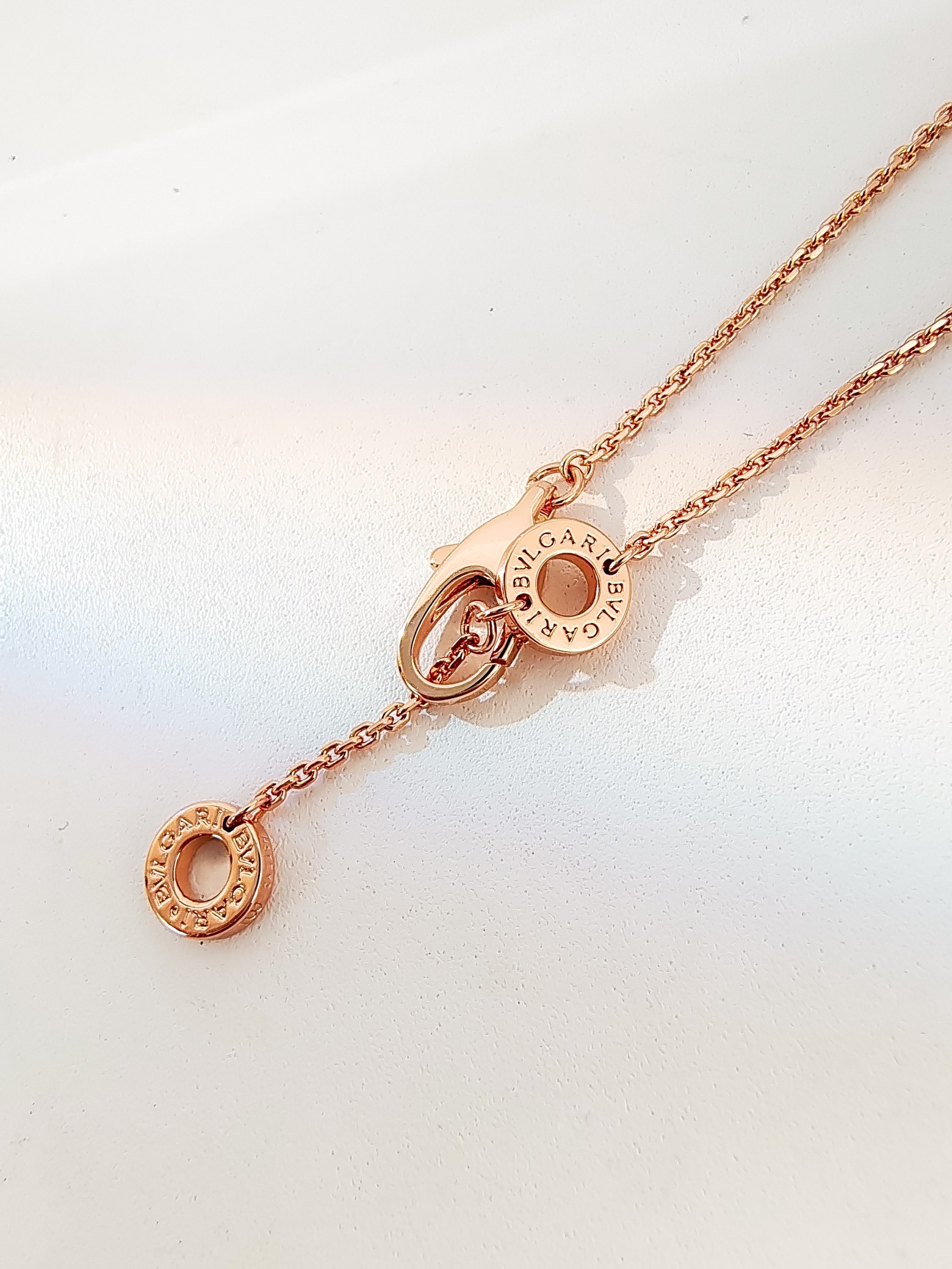 Bulgari Diva's DREAM Rose Gold Pendant Necklace set with Mother-