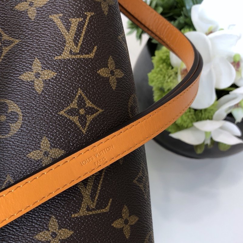 Louis Vuitton Neonoe M43430